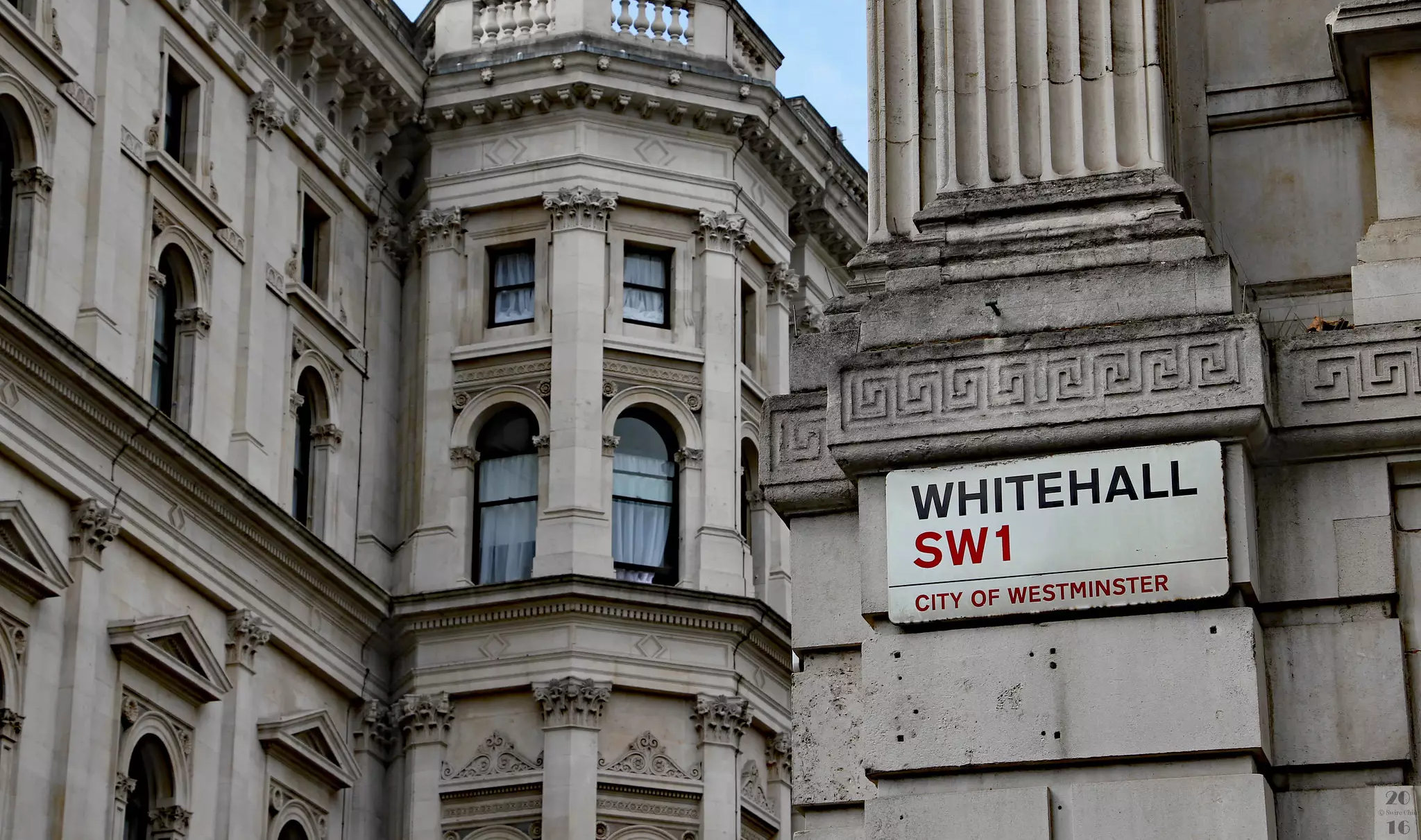 Whitehall does little to stop the revolving door between politics and fossil fuel firms (Photo: Can Pac Swire / Flickr / CC)
