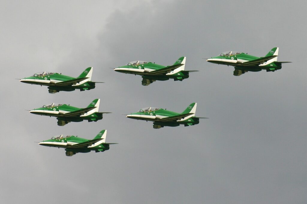 British-built Hawk jets belonging to the Royal Saudi Air Force in flight. (Photo: Flickr)