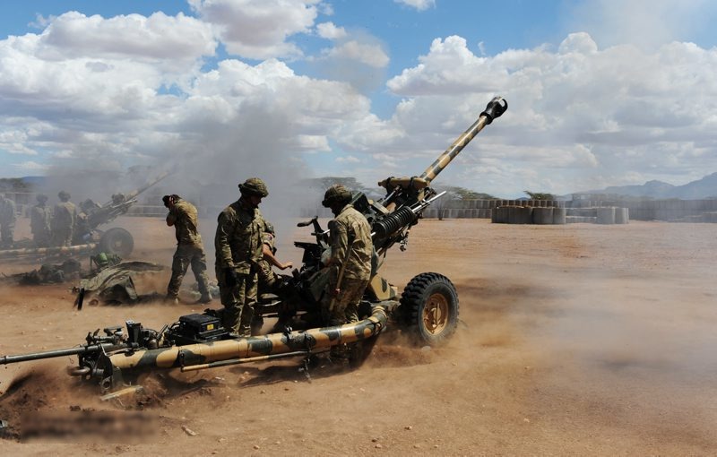 British troops fire artillery guns in Kenya (Photo: Adrian Harlen / MOD)