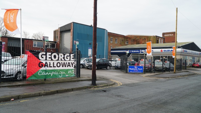 Galloway is running his campaign from a car garage. (Photo: John McEvoy / Declassified UK)