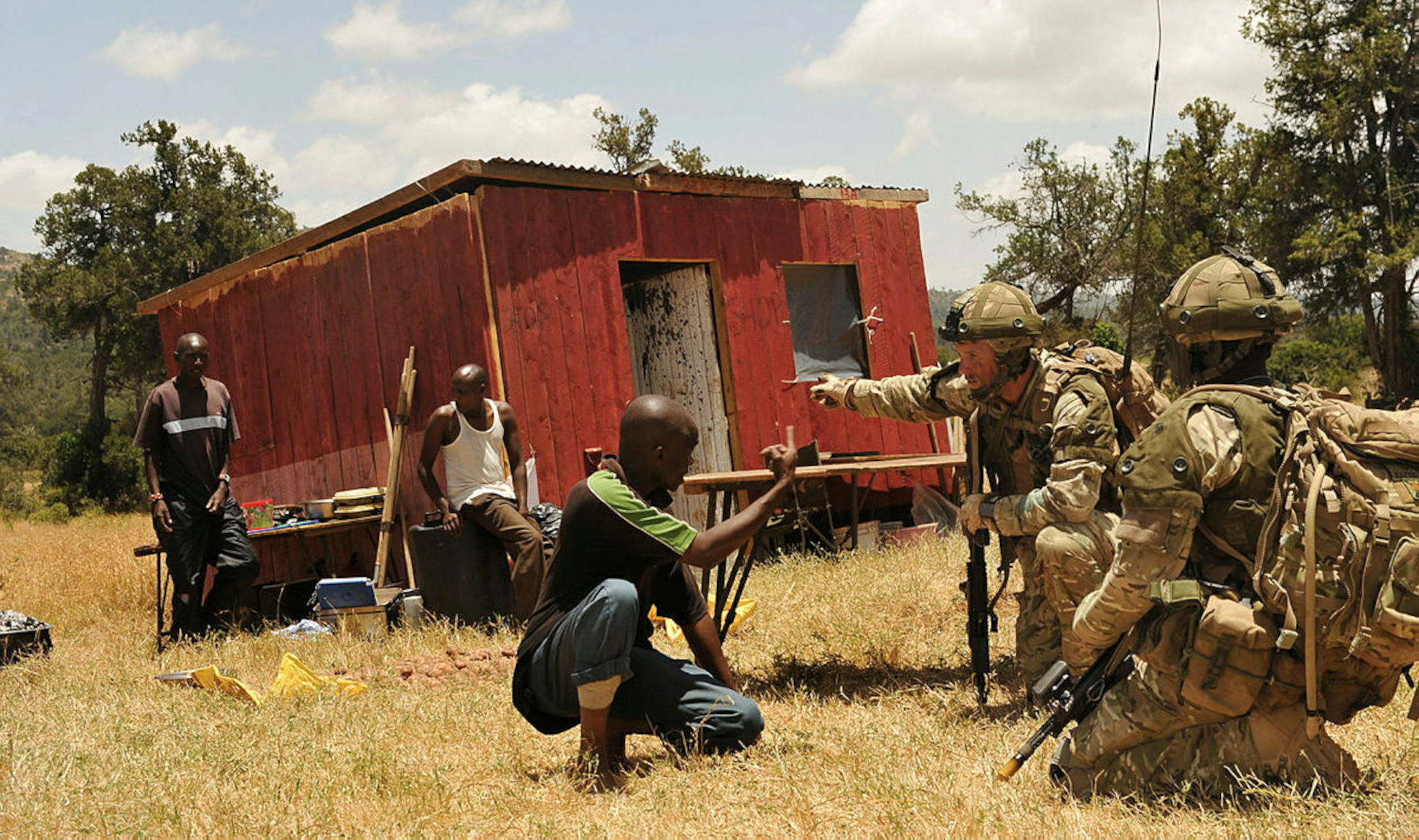 British soldiers with local employees in Kenya. (Photo: MoD / Handout)