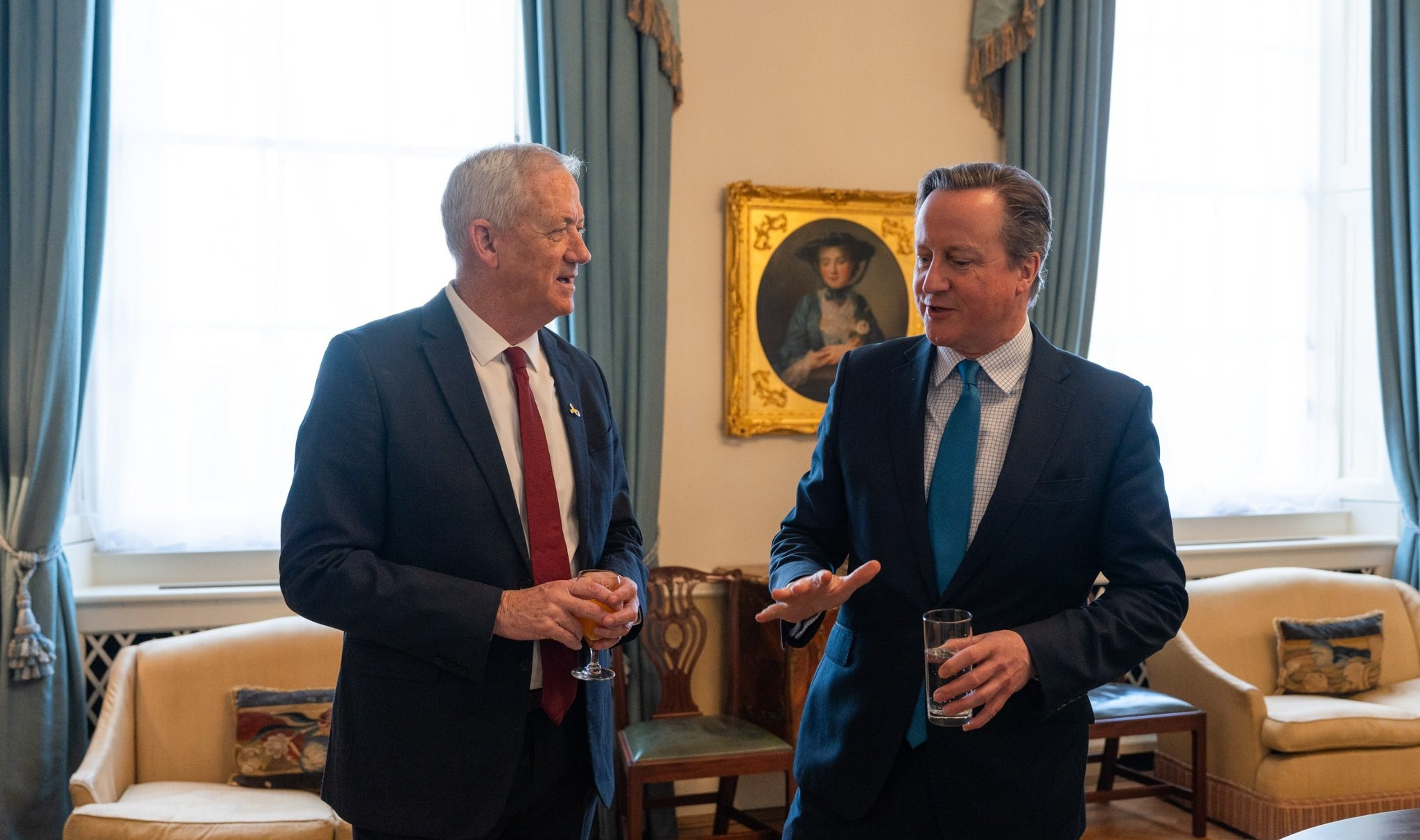 Benny Gantz received temporary immunity to meet David Cameron in March. (Photo: X)