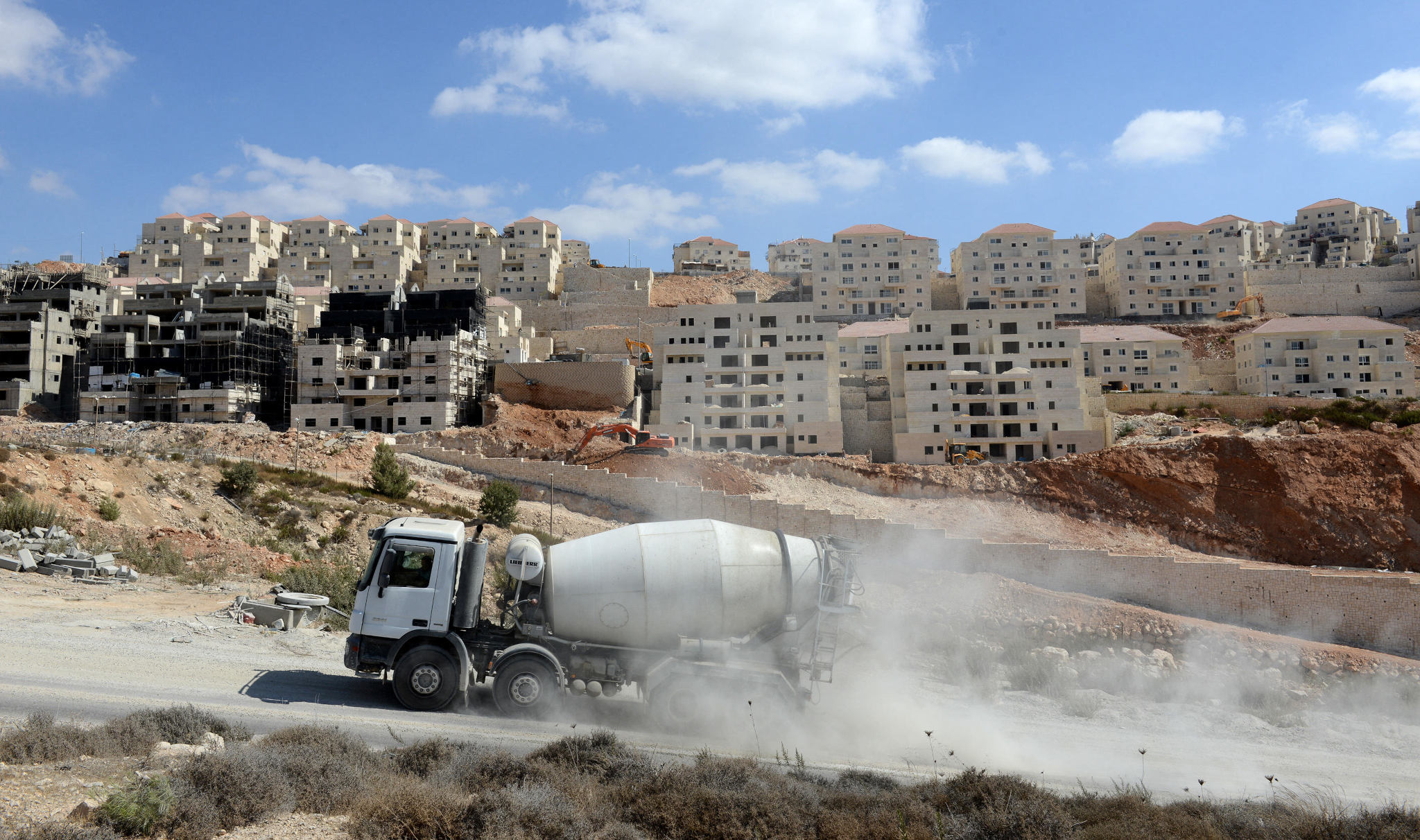 Pressure mounts on UK to ban Israeli real estate event